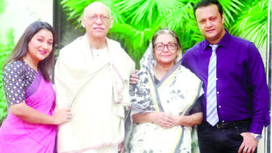 Photo of আবুল হায়াতের পরিচালনায় ‘কান পেতে রই’