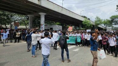 Photo of ৭ দফা দাবিতে সাতরাস্তায় কারিগরি শিক্ষার্থীদের সড়ক অবরোধ