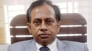 Photo of রাতের পালানোর সময় আটক সেই বন কর্মকর্তা
